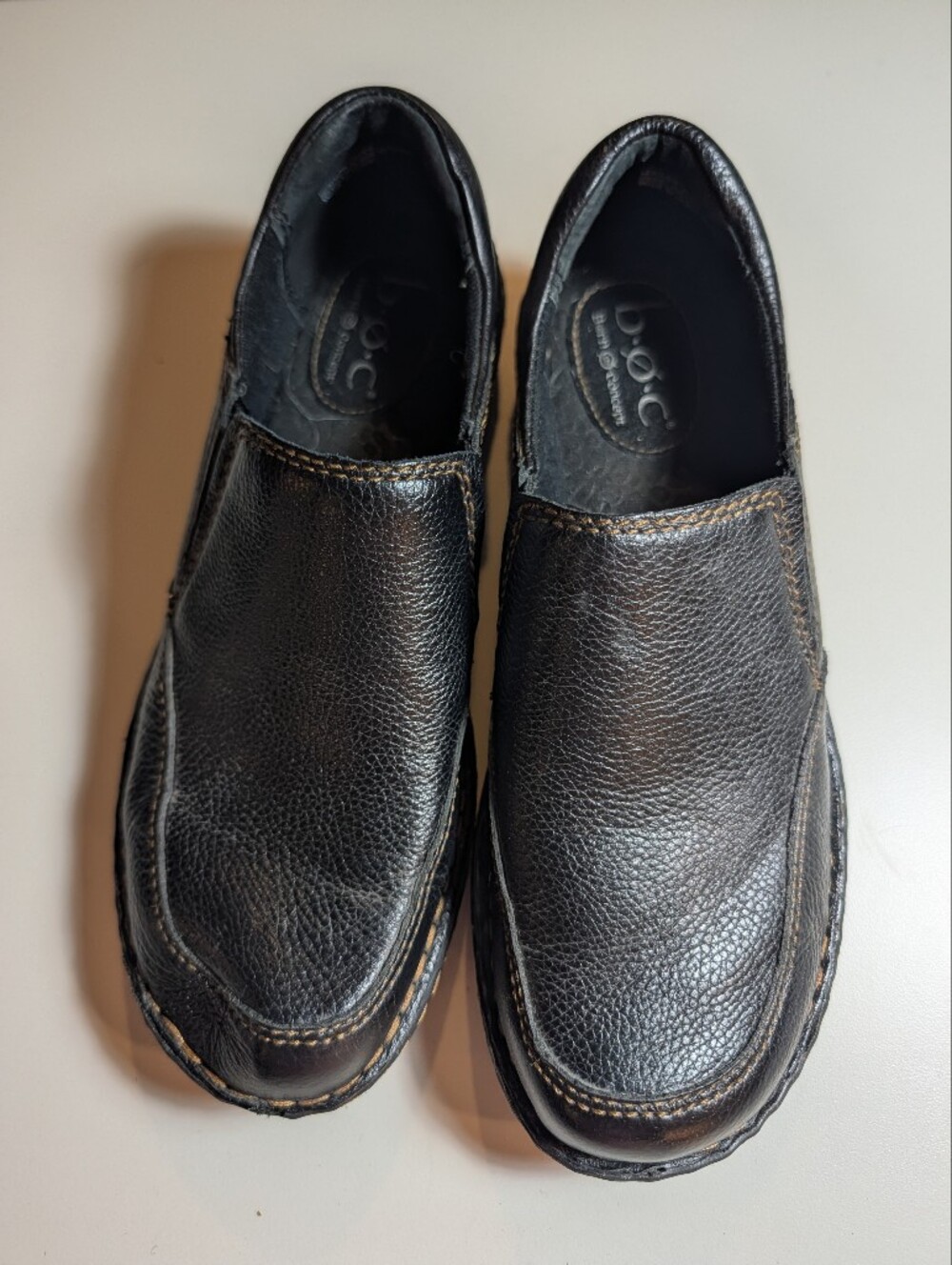 B.O.C. Womans Black Slip-On Leather Loafers Size 6.5